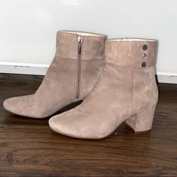 Jones New York Brittany Booties - Picture 2 of 6